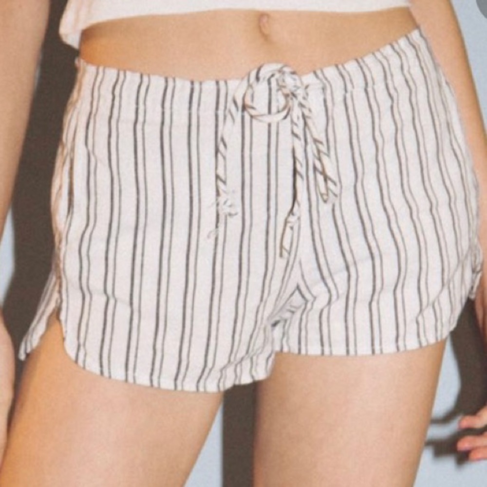 Brandy Melville RARE striped linen casual shorts